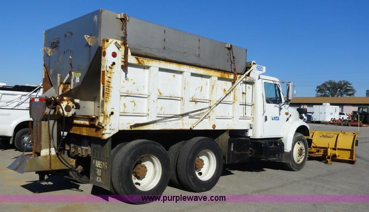 image for item A2417 1992 International 4900 tandem axle dump truck with plow and spreader