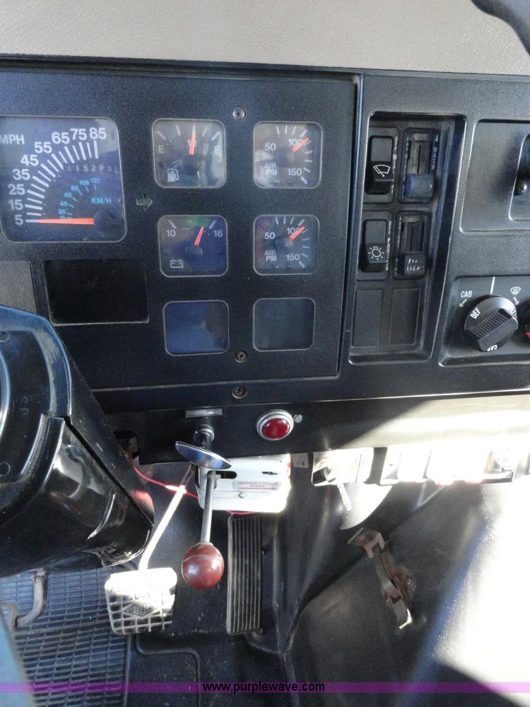 image for item A2417 1992 International 4900 tandem axle dump truck with plow and spreader