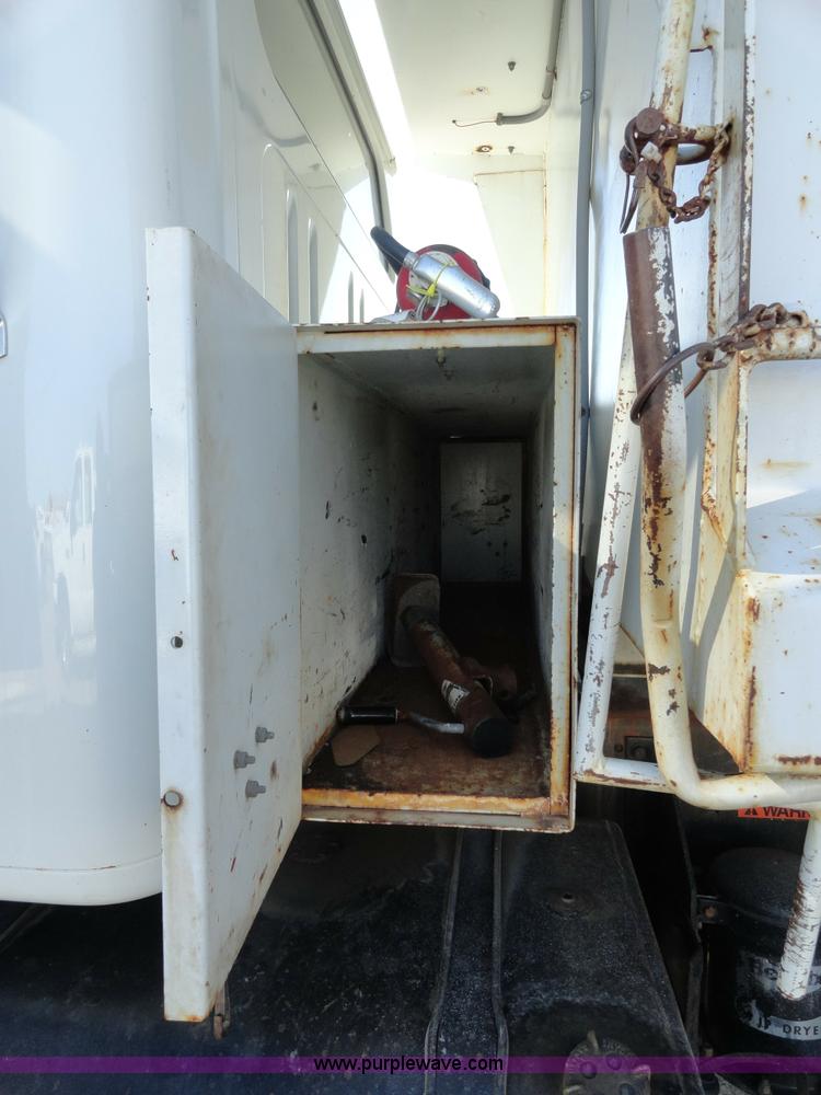 image for item A2417 1992 International 4900 tandem axle dump truck with plow and spreader