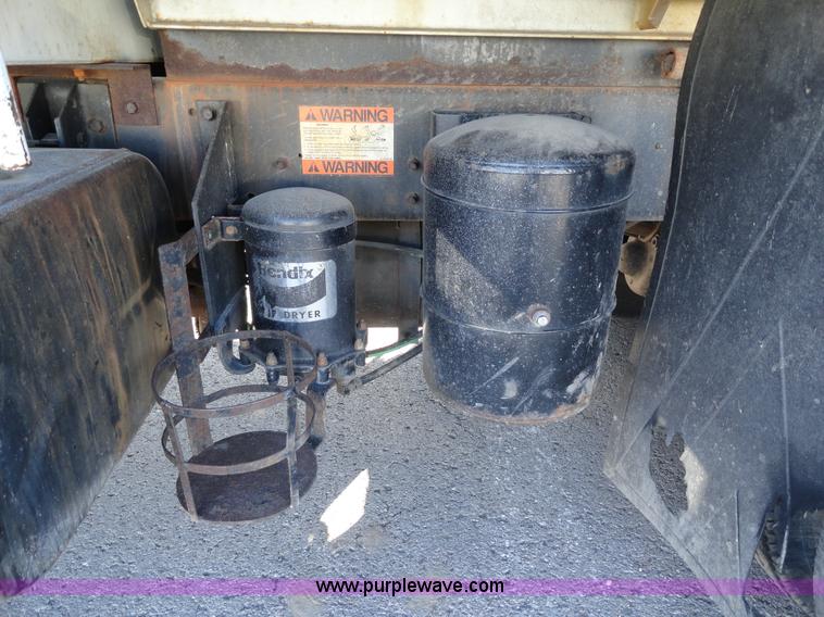 image for item A2417 1992 International 4900 tandem axle dump truck with plow and spreader