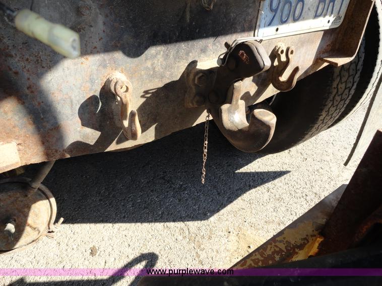 image for item A2417 1992 International 4900 tandem axle dump truck with plow and spreader