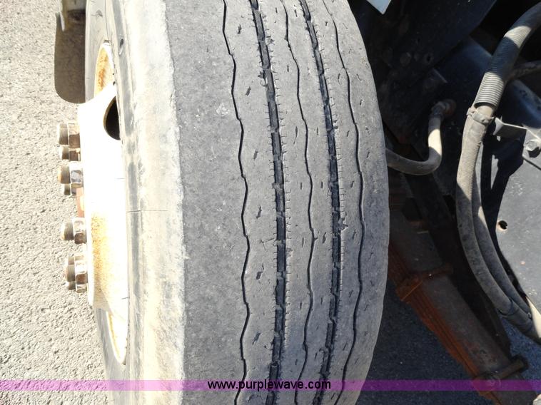 image for item A2417 1992 International 4900 tandem axle dump truck with plow and spreader