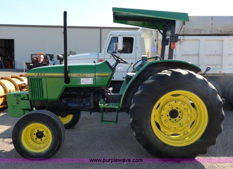 image for item A2418 1994 John Deere 5400 utility tractor