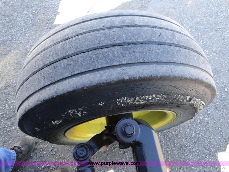 image for item A2418 1994 John Deere 5400 utility tractor