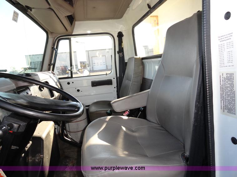 image for item A2419 1996 International 4900 dump truck