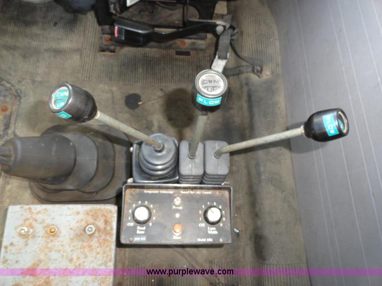 image for item A2419 1996 International 4900 dump truck