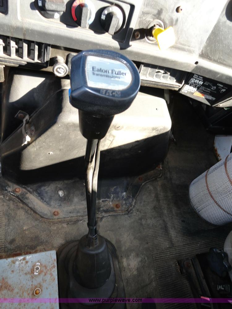 image for item A2419 1996 International 4900 dump truck