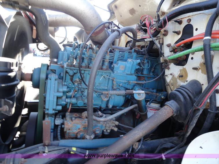 image for item A2419 1996 International 4900 dump truck