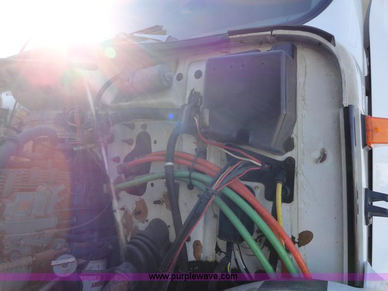 image for item A2419 1996 International 4900 dump truck