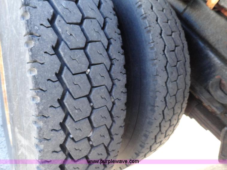 image for item A2419 1996 International 4900 dump truck