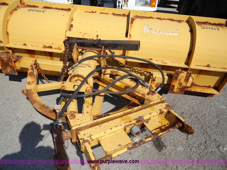 image for item A2419 1996 International 4900 dump truck