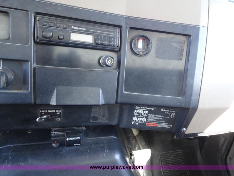 image for item A2421 1992 International 4900 tandem axle dump truck with plow and spreader