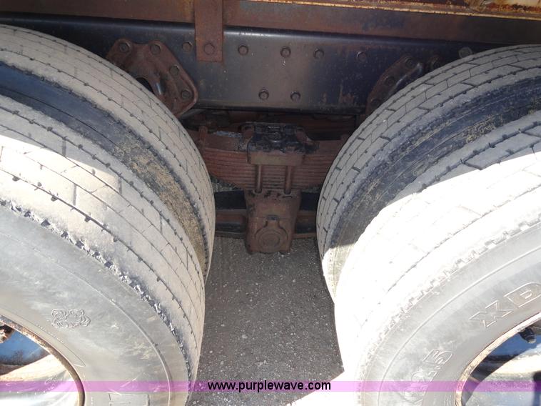 image for item A2421 1992 International 4900 tandem axle dump truck with plow and spreader