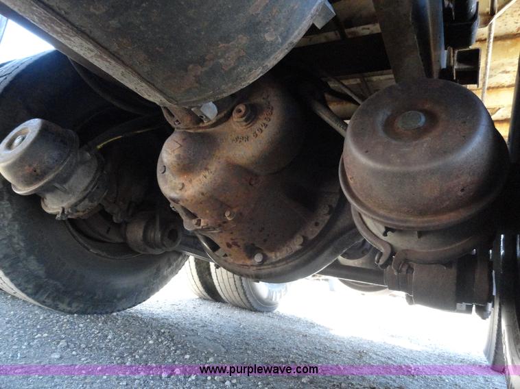 image for item A2421 1992 International 4900 tandem axle dump truck with plow and spreader