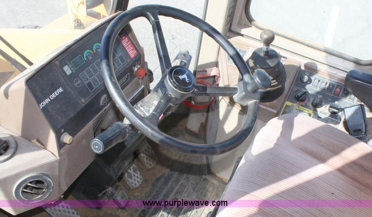 image for item A2427 1994 John Deere 624G wheel loader