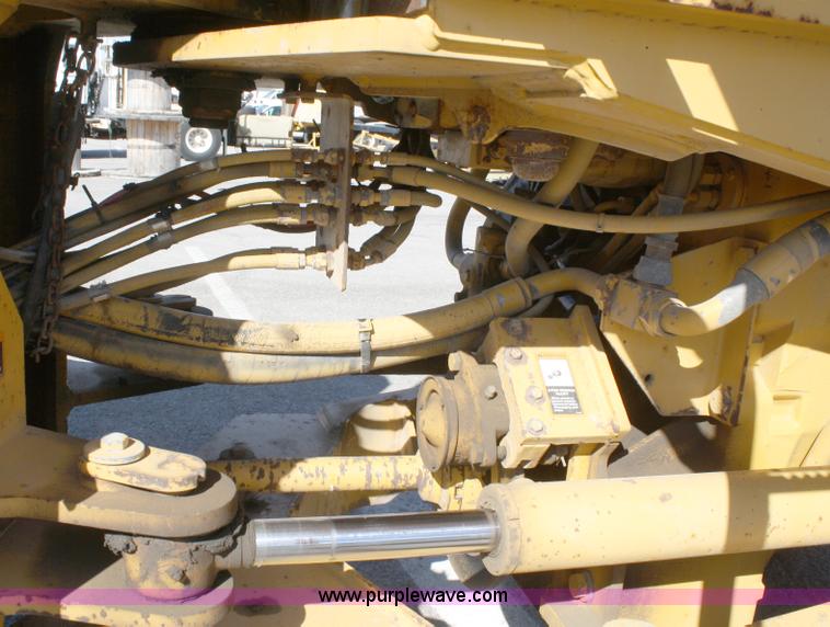 image for item A2427 1994 John Deere 624G wheel loader