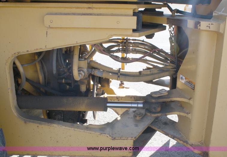 image for item A2427 1994 John Deere 624G wheel loader