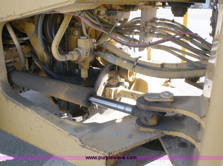 image for item A2427 1994 John Deere 624G wheel loader