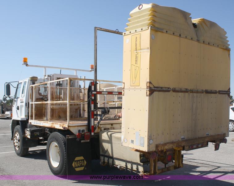 image for item A2445 1991 GMC 7000 lift truck