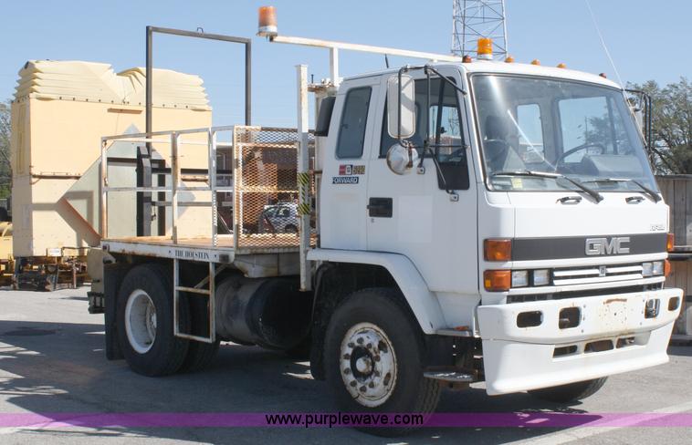 image for item A2445 1991 GMC 7000 lift truck