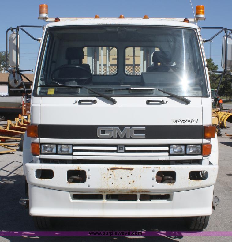 image for item A2445 1991 GMC 7000 lift truck