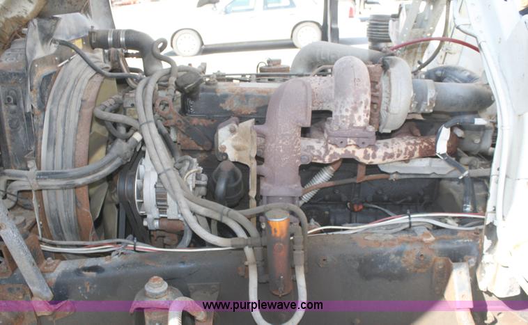 image for item A2445 1991 GMC 7000 lift truck