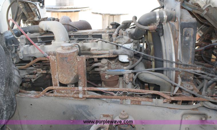 image for item A2445 1991 GMC 7000 lift truck