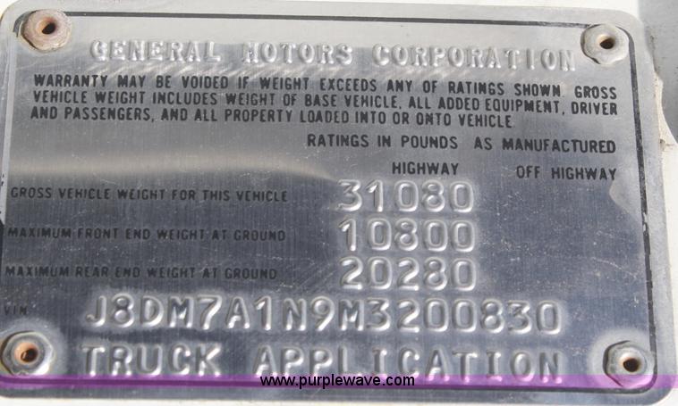 image for item A2445 1991 GMC 7000 lift truck