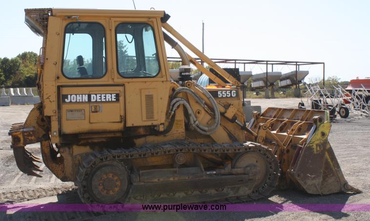 image for item A2478 1993 John Deere 555G track loader