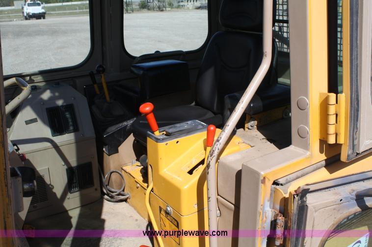 image for item A2478 1993 John Deere 555G track loader