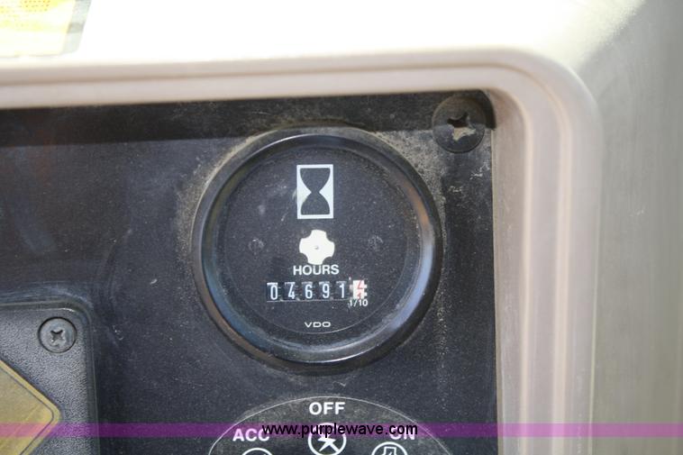 image for item A2478 1993 John Deere 555G track loader