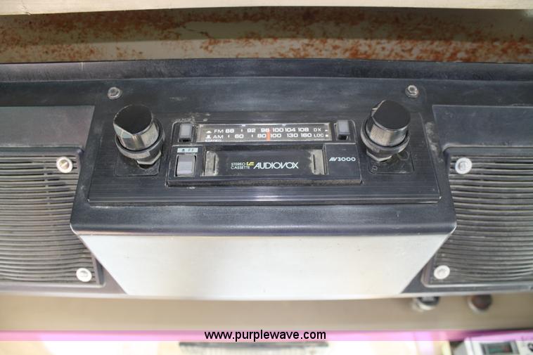 image for item A2478 1993 John Deere 555G track loader