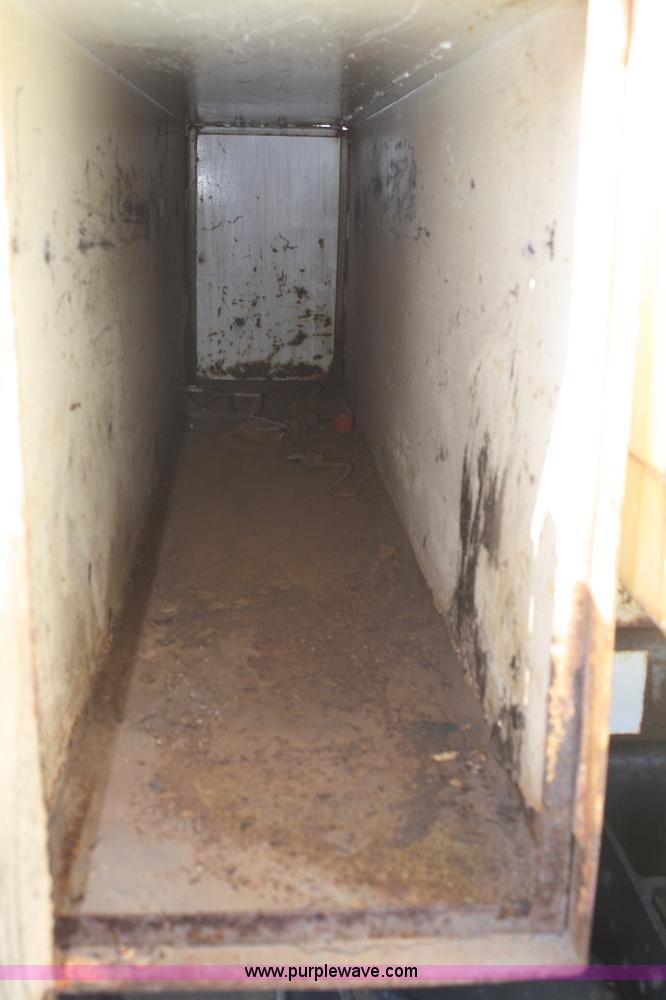 image for item A2480 1996 International 4900 dump truck