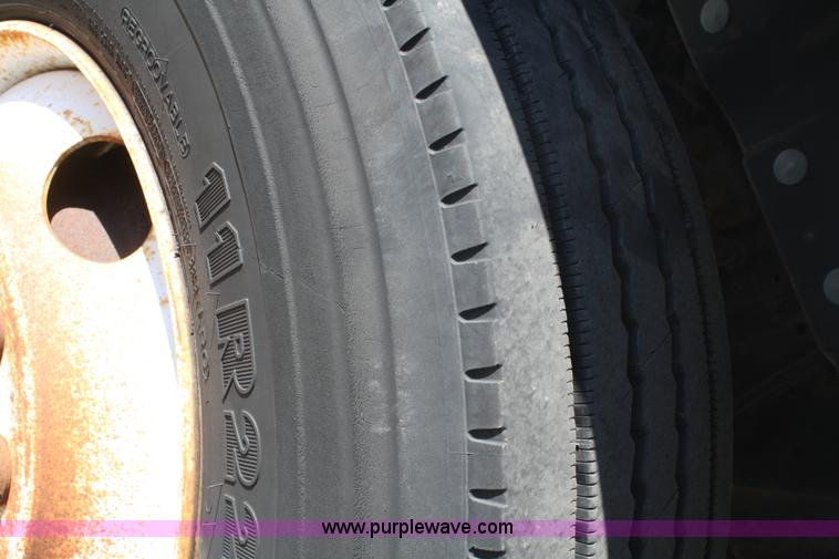 image for item A2480 1996 International 4900 dump truck