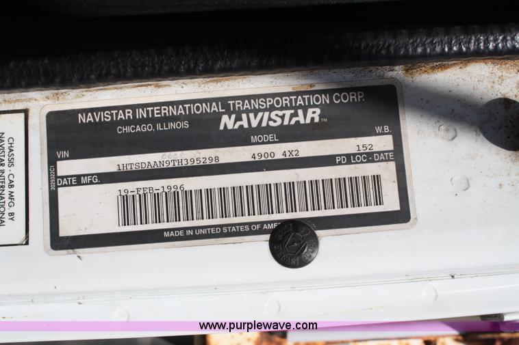 image for item A2480 1996 International 4900 dump truck