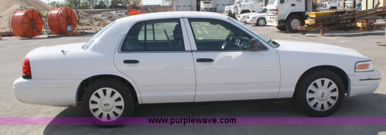 image for item A2499 2007 Ford Crown Victoria Police Interceptor