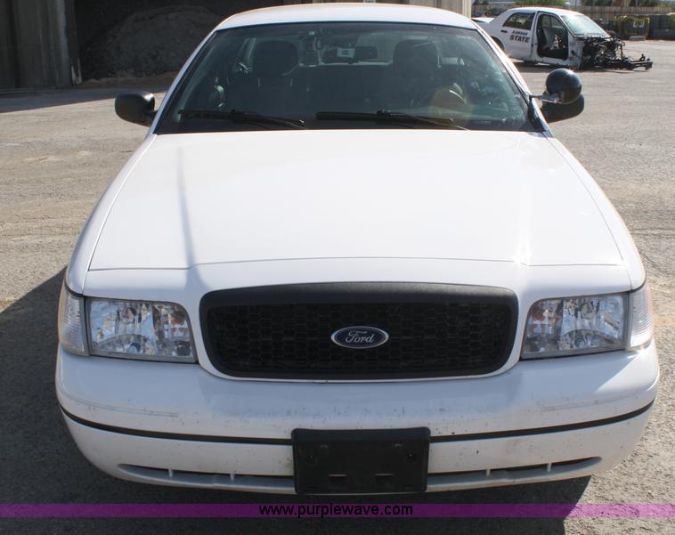 image for item A2499 2007 Ford Crown Victoria Police Interceptor