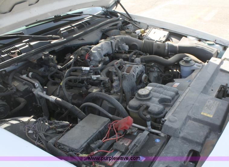 image for item A2499 2007 Ford Crown Victoria Police Interceptor