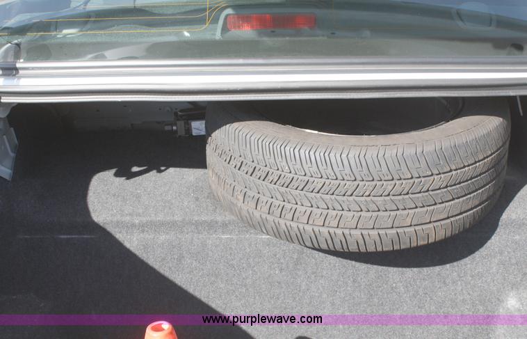 image for item A2499 2007 Ford Crown Victoria Police Interceptor