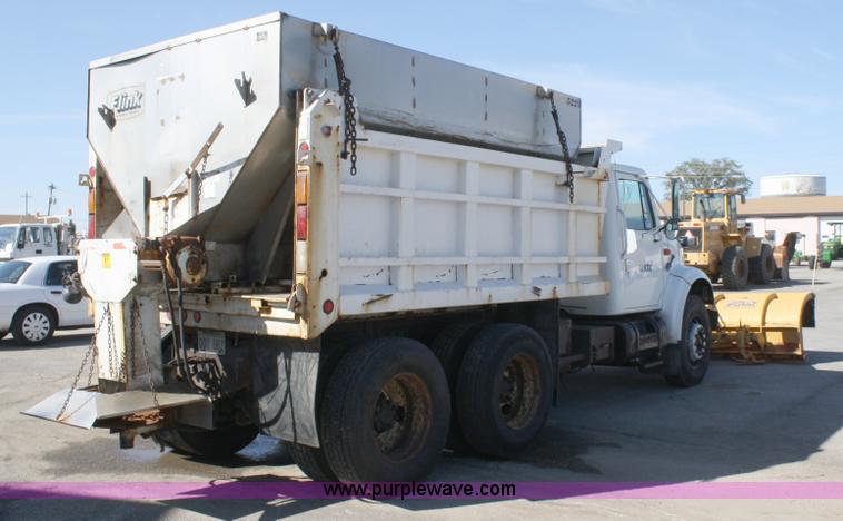 image for item A2500 1999 International 4900 dump truck