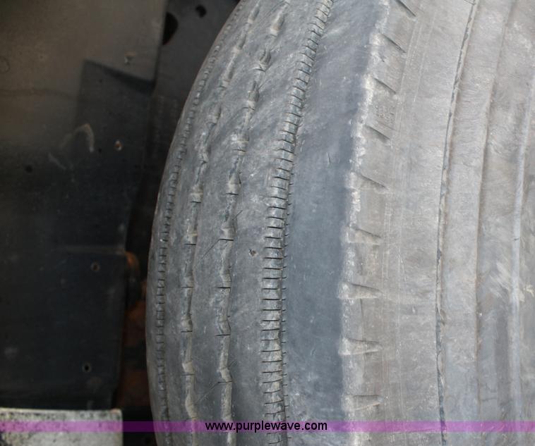 image for item A2500 1999 International 4900 dump truck