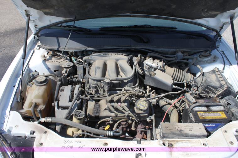 image for item A2871 2006 Ford Taurus SEL