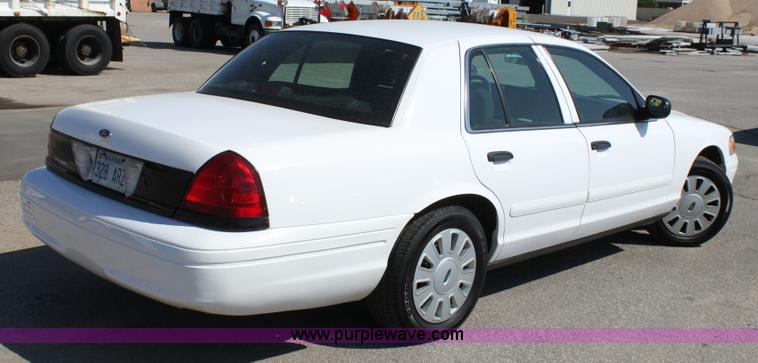 image for item A2872 2008 Ford Crown Victoria Police Interceptor