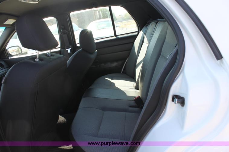 image for item A2872 2008 Ford Crown Victoria Police Interceptor