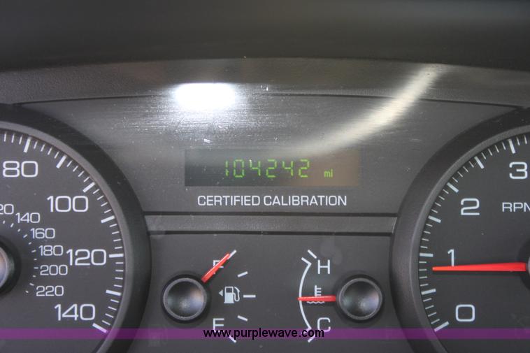 image for item A2872 2008 Ford Crown Victoria Police Interceptor