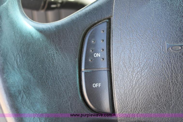 image for item A2874 2005 Ford F250 XLT Super Duty pickup truck