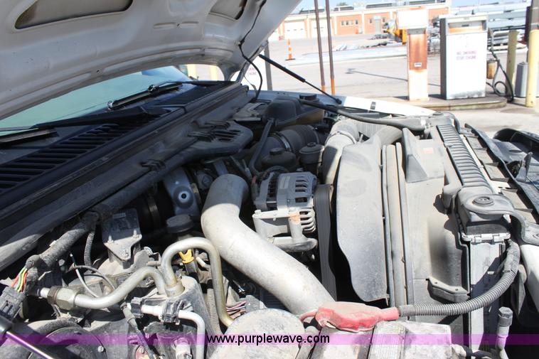 image for item A2874 2005 Ford F250 XLT Super Duty pickup truck