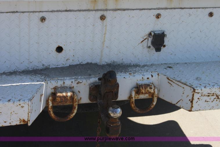 image for item A2874 2005 Ford F250 XLT Super Duty pickup truck