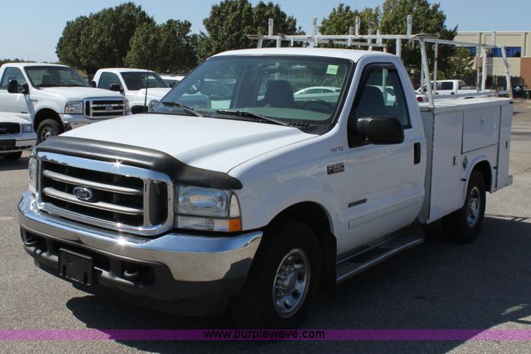 image for item A2875 2002 Ford F250 XLT Super Duty pickup truck