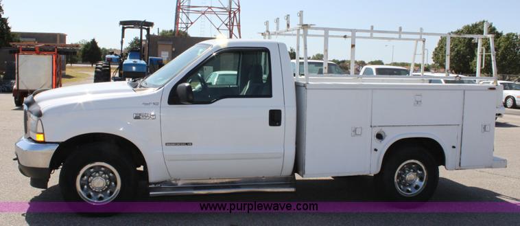 image for item A2875 2002 Ford F250 XLT Super Duty pickup truck